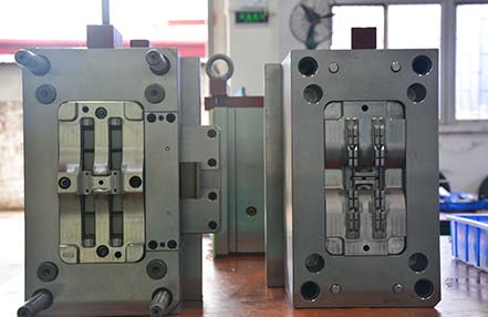  哪些因素會影響塑膠模具的壽命呢？