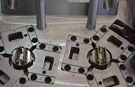 精密模具廠家 精密模具廠家