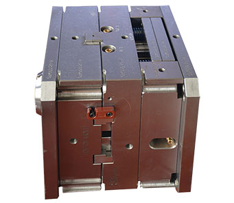 是什么樣的塑膠模具廠能得到客戶(hù)的高度贊揚(yáng)？