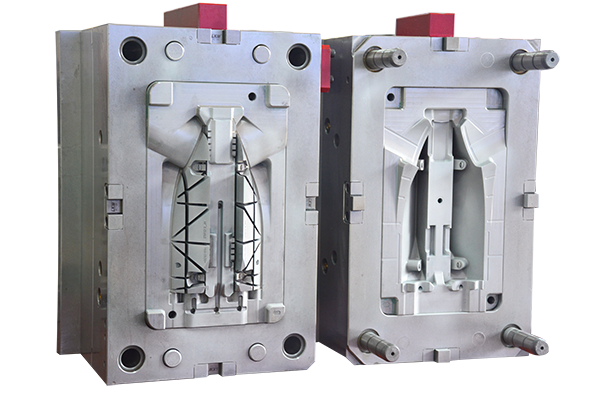 銘洋宇通汽車模具制造 銘洋宇通汽車模具制造