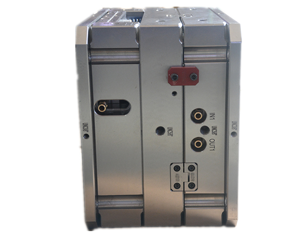 銘洋宇通精密立式注塑模具 銘洋宇通精密立式注塑模具